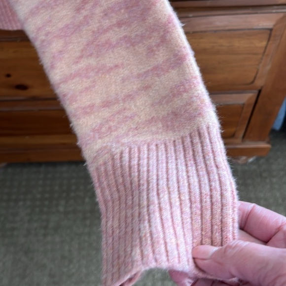NWT FRNCH Women’s Light Pink Crop Sweater, Size Large! - Picture 4 of 9